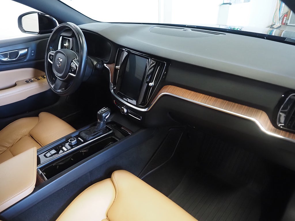 Volvo V60 T5 Geartronic Inscription Värmare Drag Skinn BLIS 2019