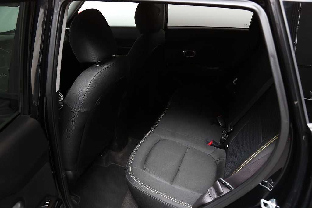 Kia Soul 1,6 CRDi 136hk GLS Aut Kamera Motorv Dragkrok 2016