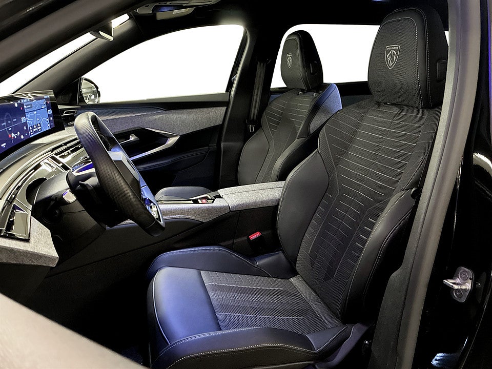 Bild på Peugeot 5008 GT Hybrid 145hk Aut 7-SITS B-KAMERA CARPLAY