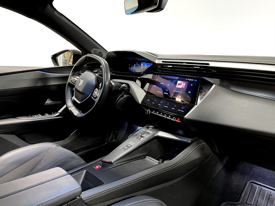 Bild på Peugeot 308 5D GT PHEV 225hk Aut B-KAMERA CARPLAY
