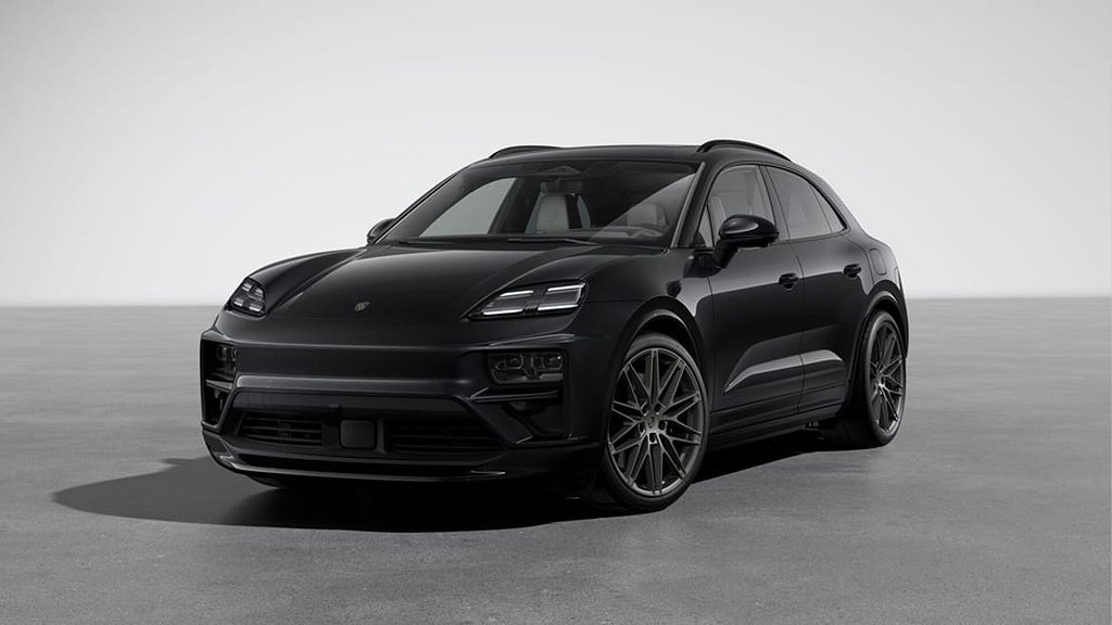 Porsche Macan Turbo Electric