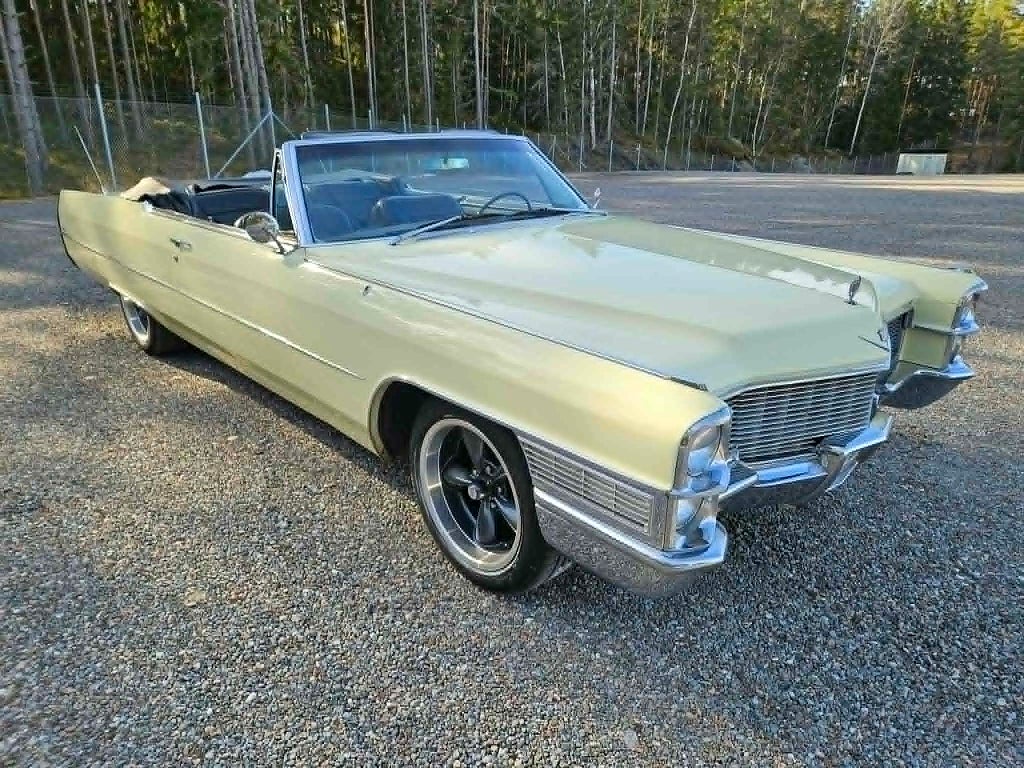 Cadillac De Ville Cab V8 Aut Bil i fint skick Finans från 2800:-/mån