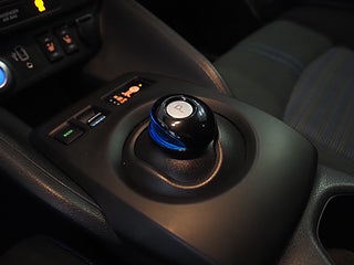 Halvkombi Nissan Leaf 19 av 22