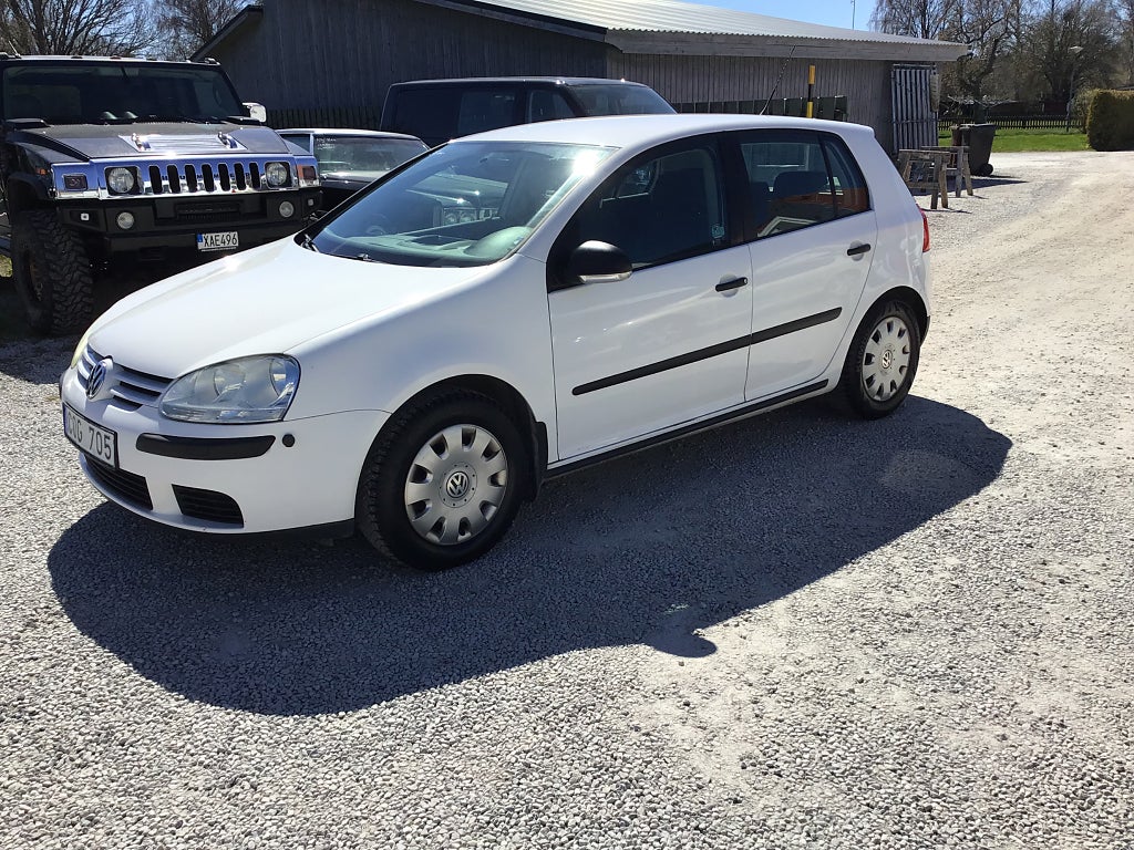 Volkswagen Golf 5-dörrar 1.9 TDI DPF Trendline Euro 4, fin rostfri bil