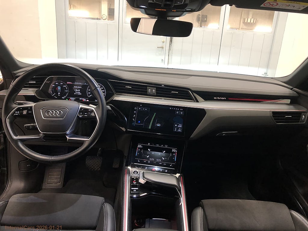 Audi Q8 e-tron Sportback 55 e-tron Proline. 360 kam, panorama matrix