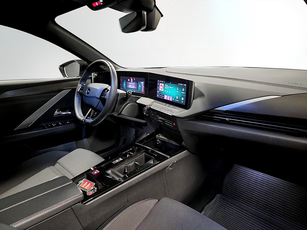 Bild på Opel Astra 5D GS 1.2 PT 130hk Aut KAMPANJRÄNTA 3,99%