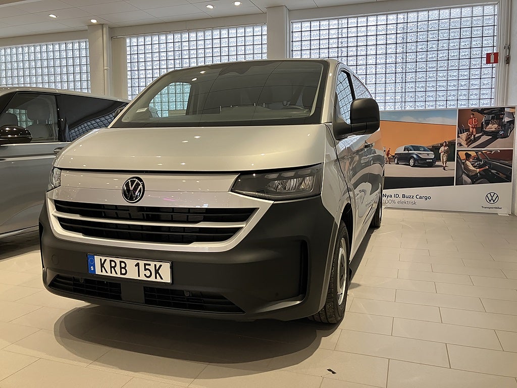 Volkswagen Transporter T7 skåp L2 2.0 TDI 150hk Aut.