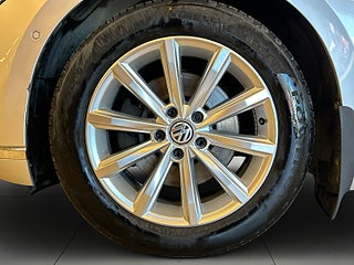 Volkswagen Passat Sportscombi 2.0 TDI 4M/S&V-Däck/MoK/B-kamera/Drag/Psens