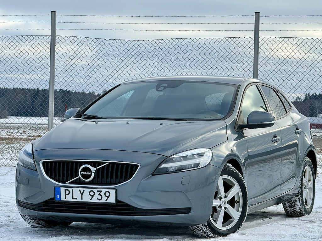 Volvo V40 T3 Momentum Euro 6