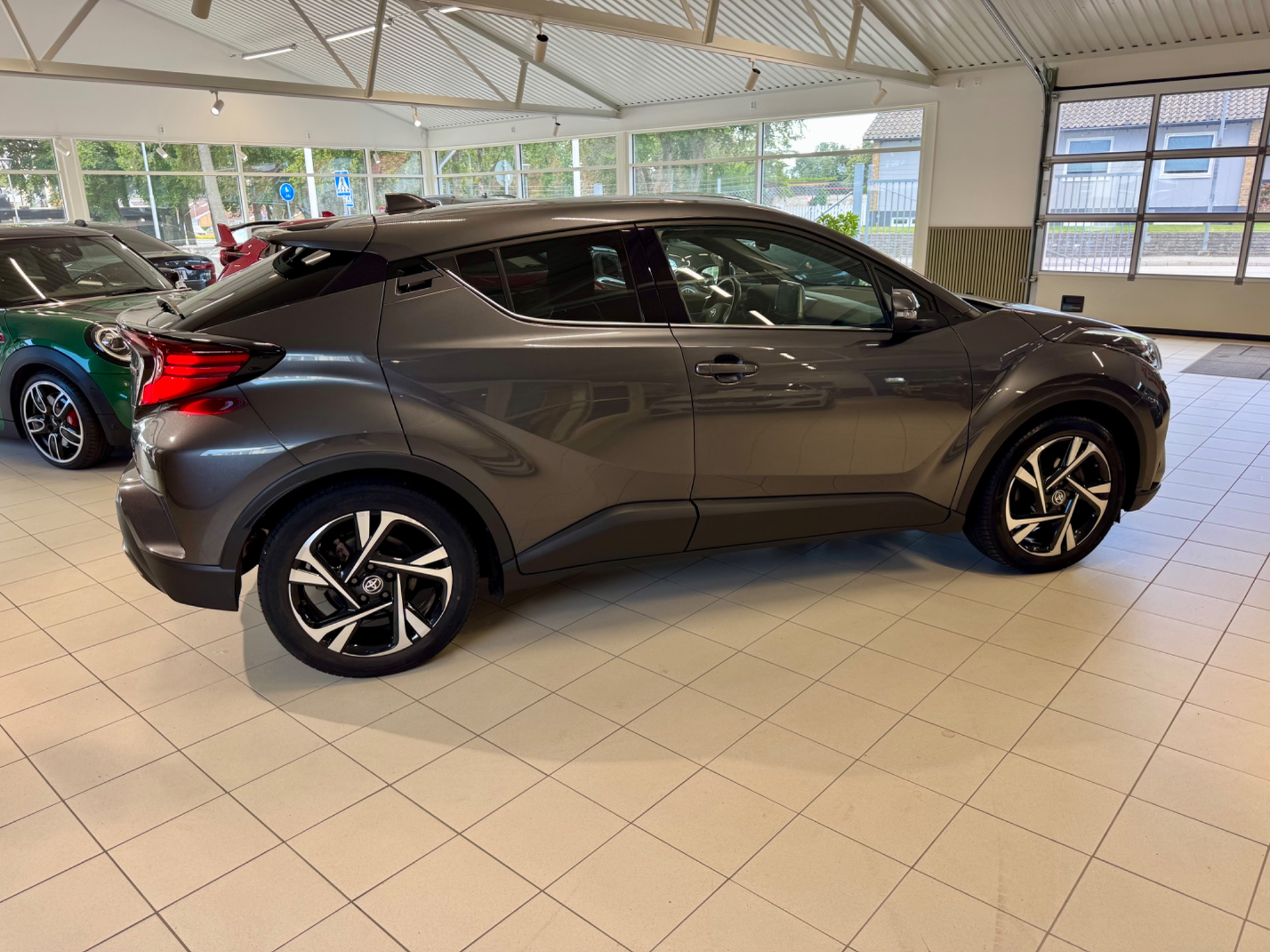 Toyota C-HR 2023, bild 6/10