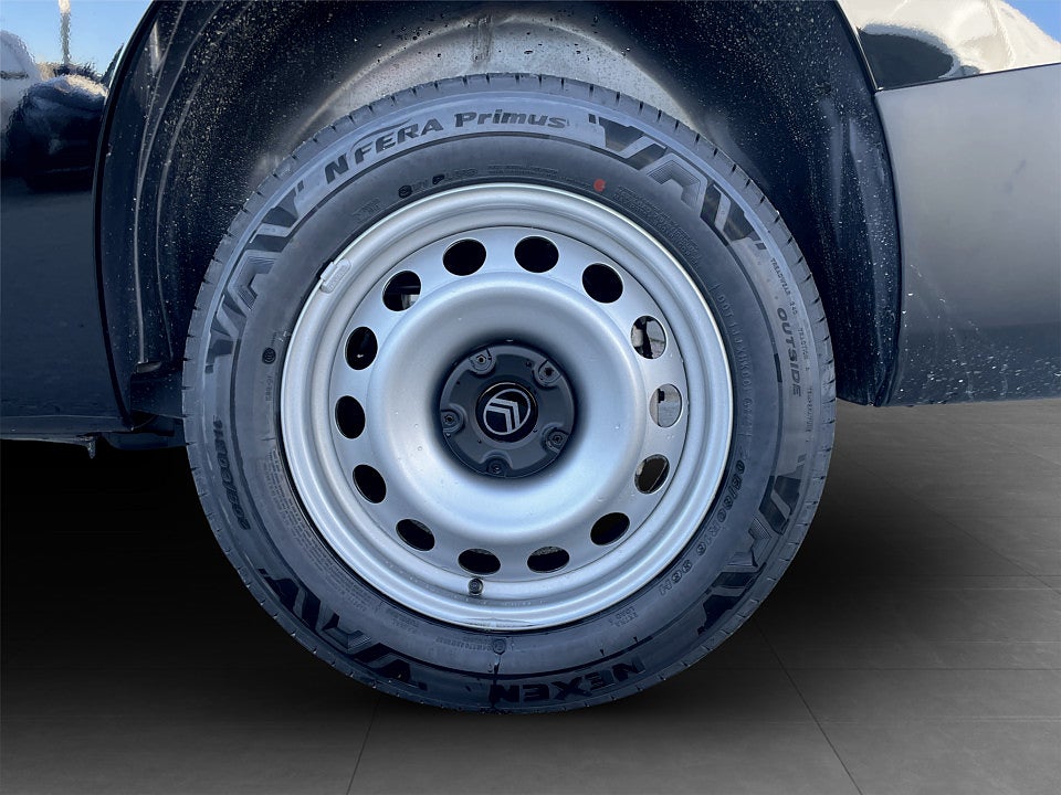 Bild på Citroën Berlingo Crew Cab 130hk Aut - EDITION! SERVICE & V-HJUL INGÅR!