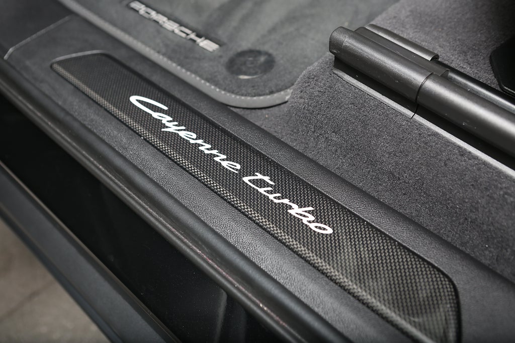 Porsche Cayenne Turbo E-Hybrid 739hk Coupé GT-Pack PCCB 2025