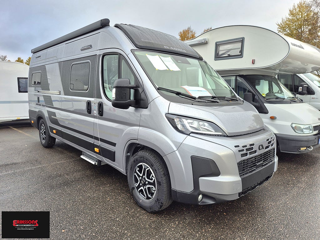 Adria TWIN SUPREME 640 SLB 140HP
