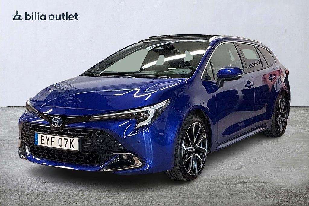 Toyota Corolla TS Hybrid e-CVT Executive 140hk Panorama Navi JBL B-kam