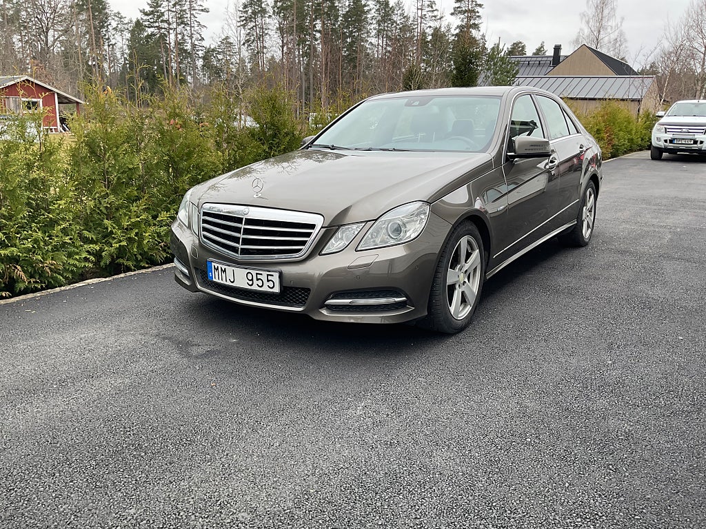 Mercedes-Benz E 250 CDI 4MATIC  Avantgarde 