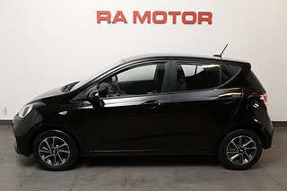 Halvkombi Hyundai i10 3 av 18