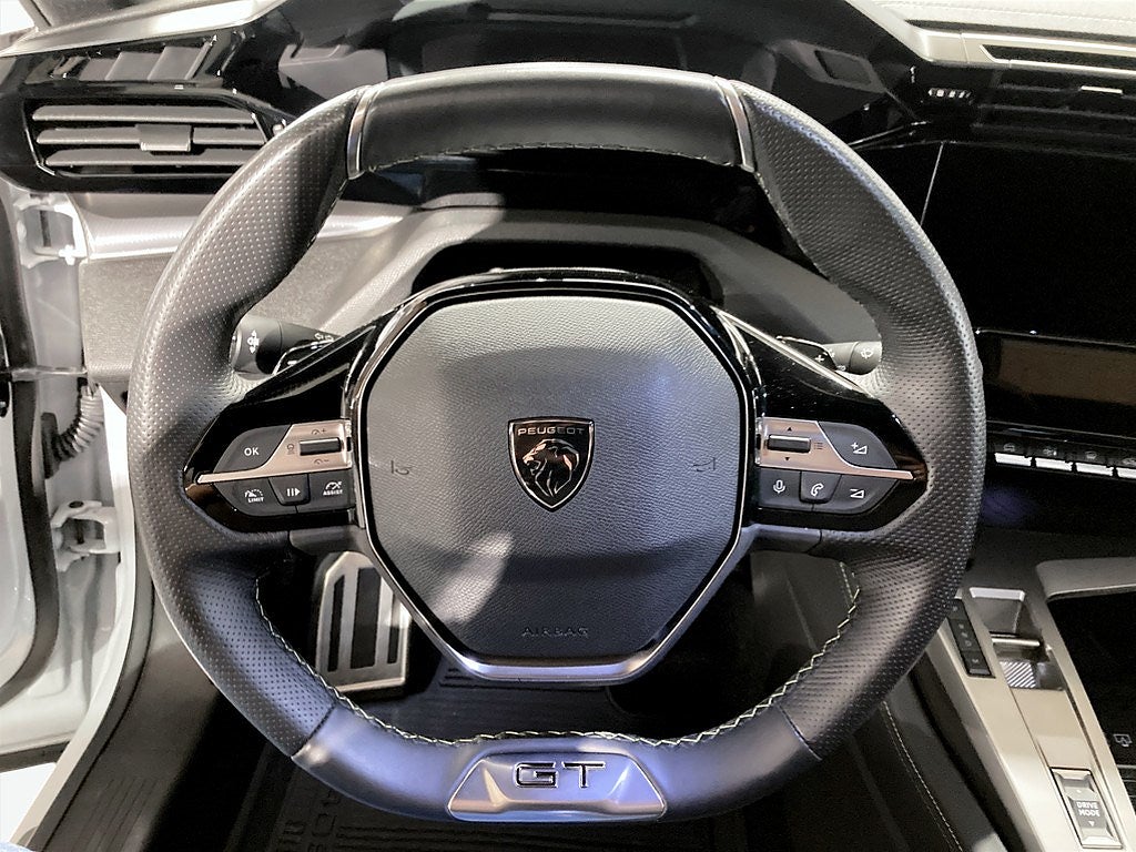 Bild på Peugeot 408 GT 1.2 PT 130hk Aut - CARPLAY, ELSTOL