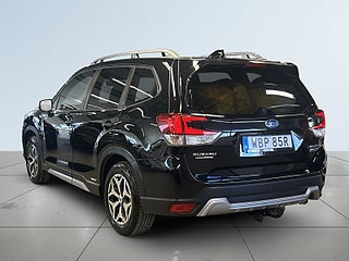 Subaru Forester e-Boxer XFuel Lineartronic 1-Brukare/Drag/MoK/S&V-Däck