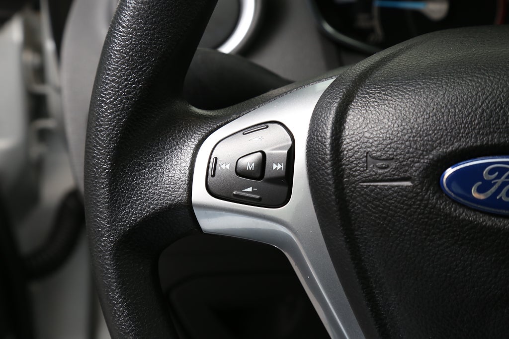Ford Fiesta 1,6 TDCi ECOnetic Trend 5-dörrar Motorvärmare 2013