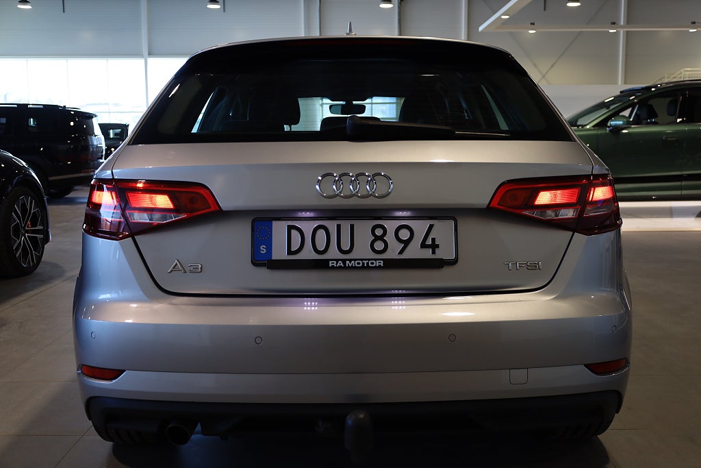 Audi A3 116hk Sportback 1.0 TFSI Comfort Drag PDC Blåtand