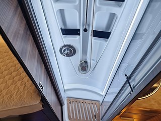 Husbil-integrerad Laika Ecovip H 4109 20 av 31