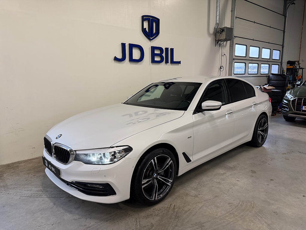 BMW 520d xDrive Sedan Aut Sport line Värmare Drag Navi 190hk