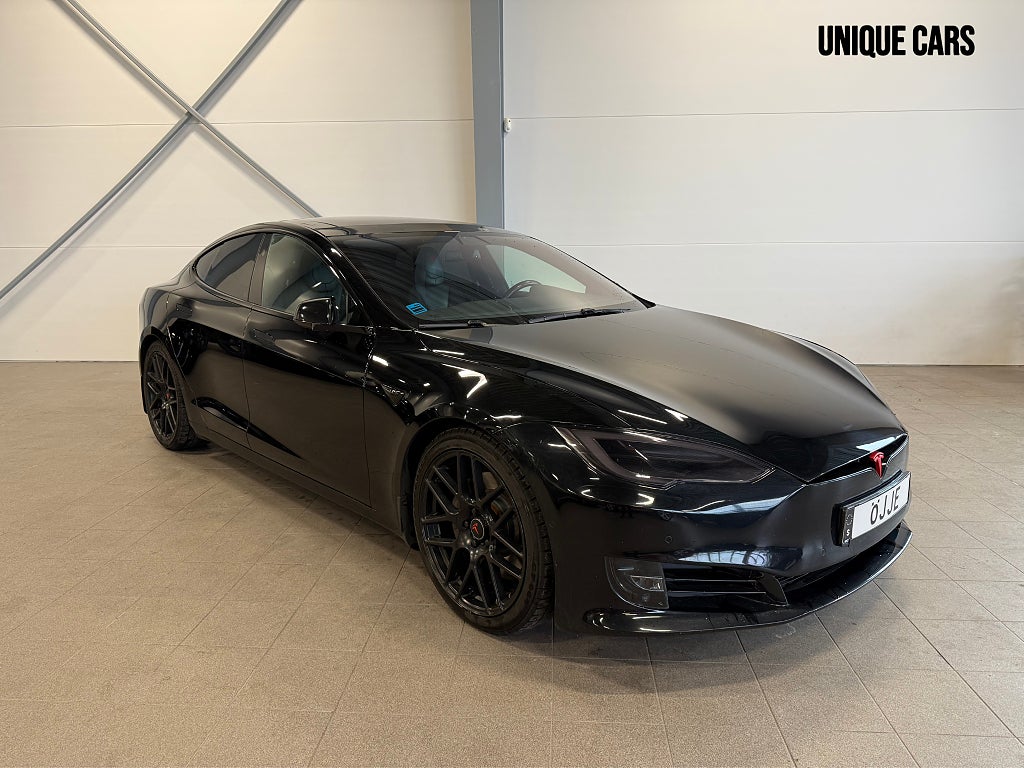 Tesla Model S Svart | Uncorked | 470 HK 