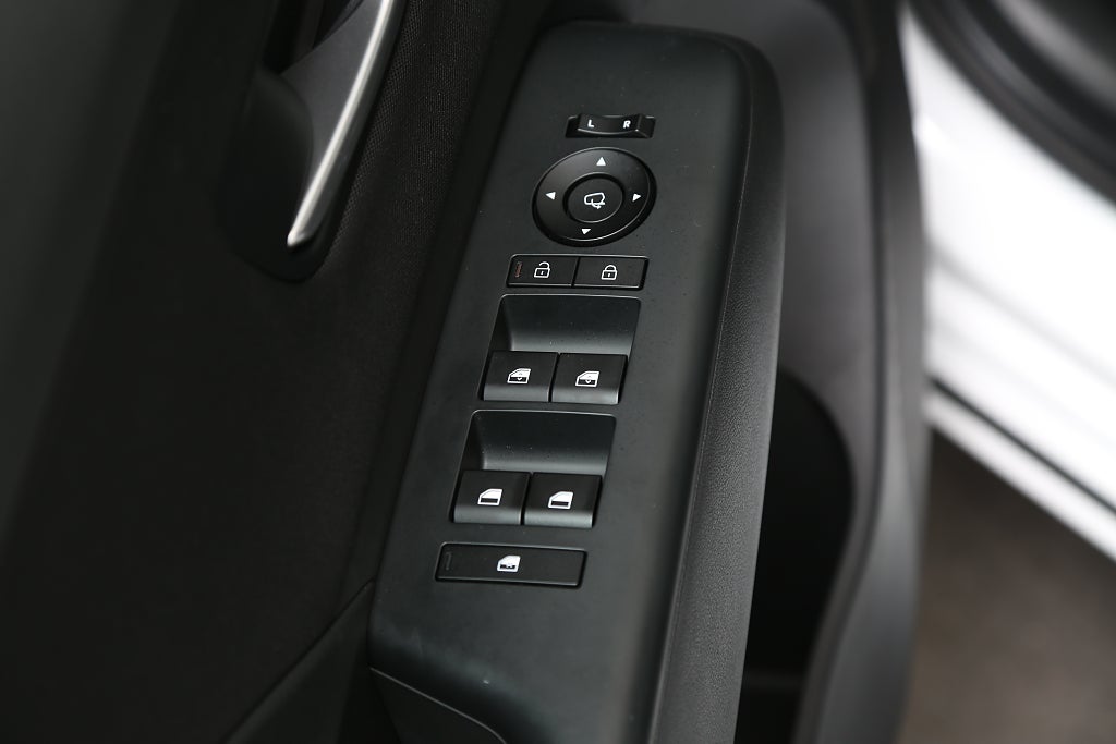 Hyundai Kona Electric Long Range Essential 512km räckvidd | Moms 2026