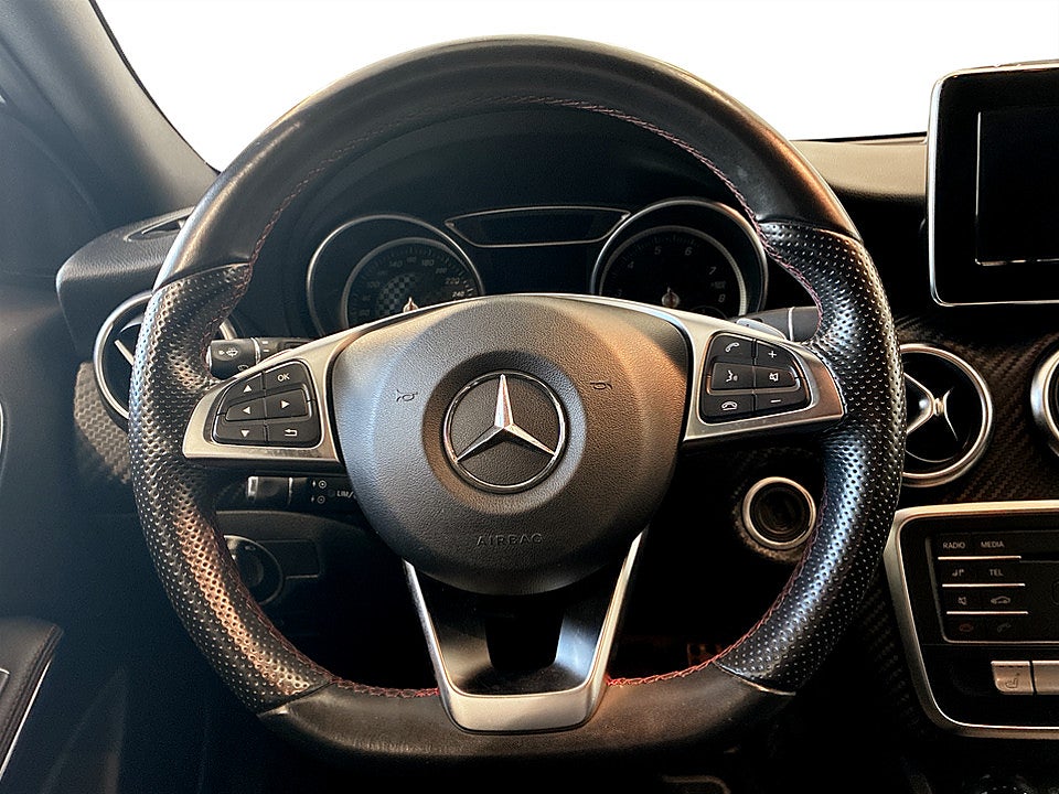 Bild på Mercedes-Benz A180 AMG Line 122hk Aut SPORTSTOLAR BLUETOOTH