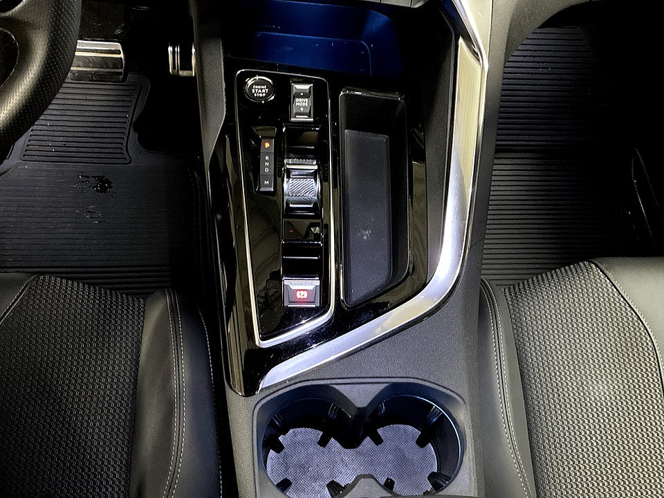 Bild på Peugeot 3008 GT 1.2 PT 130hk Aut B-KAMERA CARPLAY