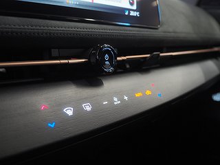 SUV Nissan Ariya 24 av 27