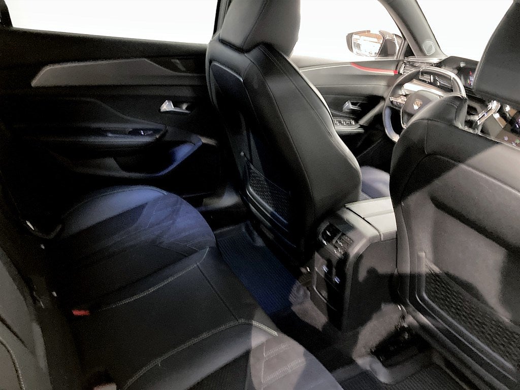 Bild på Peugeot 408 GT 1.2 PT 130hk Aut - CARPLAY, ELSTOL