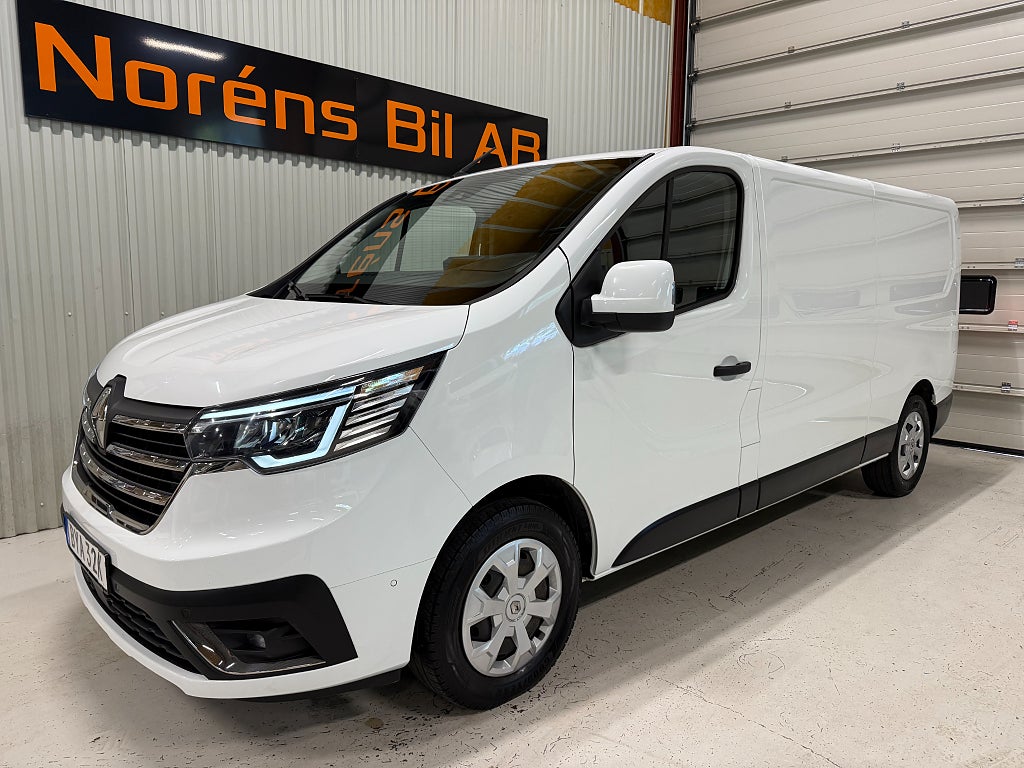 Renault trafic 2.0 dCi 150Hk AUT NORDIC LINE L2 LÅNG MOMS/LEASBAR!!