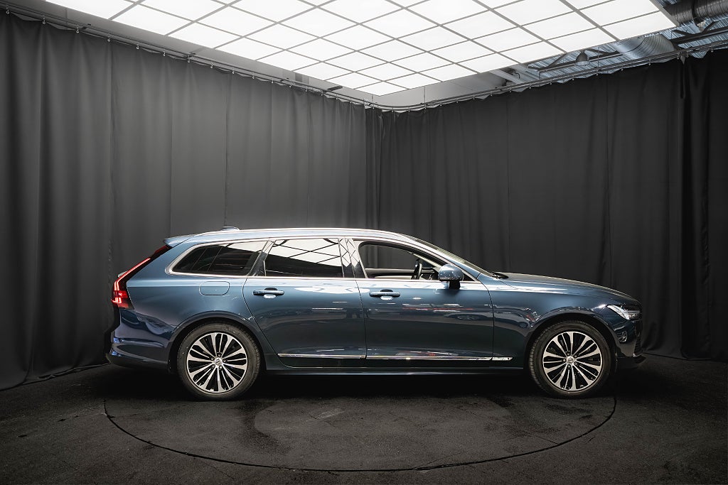 Volvo V90 Recharge T6 AWD LÄDER KOMFORTSTOLAR DRAG 1-ÄGARE MOMS
