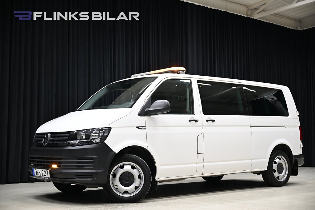 Volkswagen Caravelle 4Motion DSG 150HK L2 9-Sits|Drag|Värmare|EnÄgare|Moms