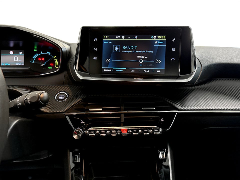 Bild på Peugeot e-2008 Active 50 kWh 136hk Aut CARPLAY