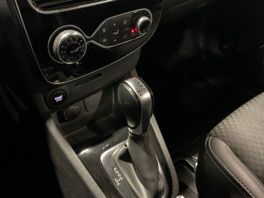 Renault Clio Sport Tourer 1.2 118hk Aut Intense |Navi|P-Sensorer|