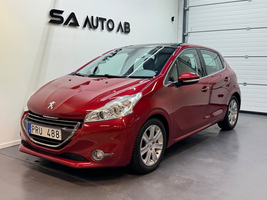 Peugeot 208 5-dörrar 1.2 VTi 82 | Pano | PDC | Navi | BT