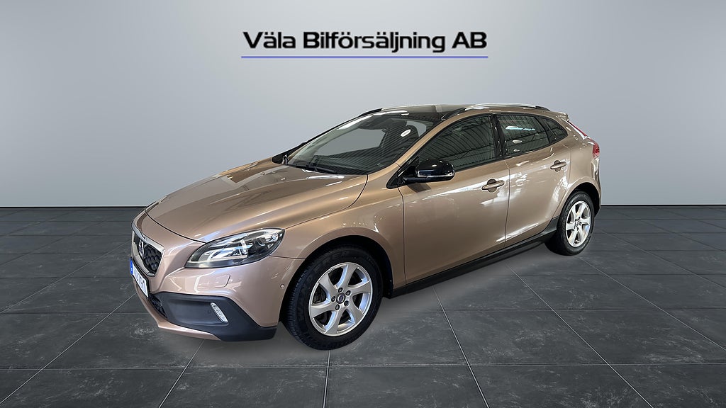 Volvo V40 Cross Country D3 Momentum Business Edition, 150hk / Pano / GPS / Drag