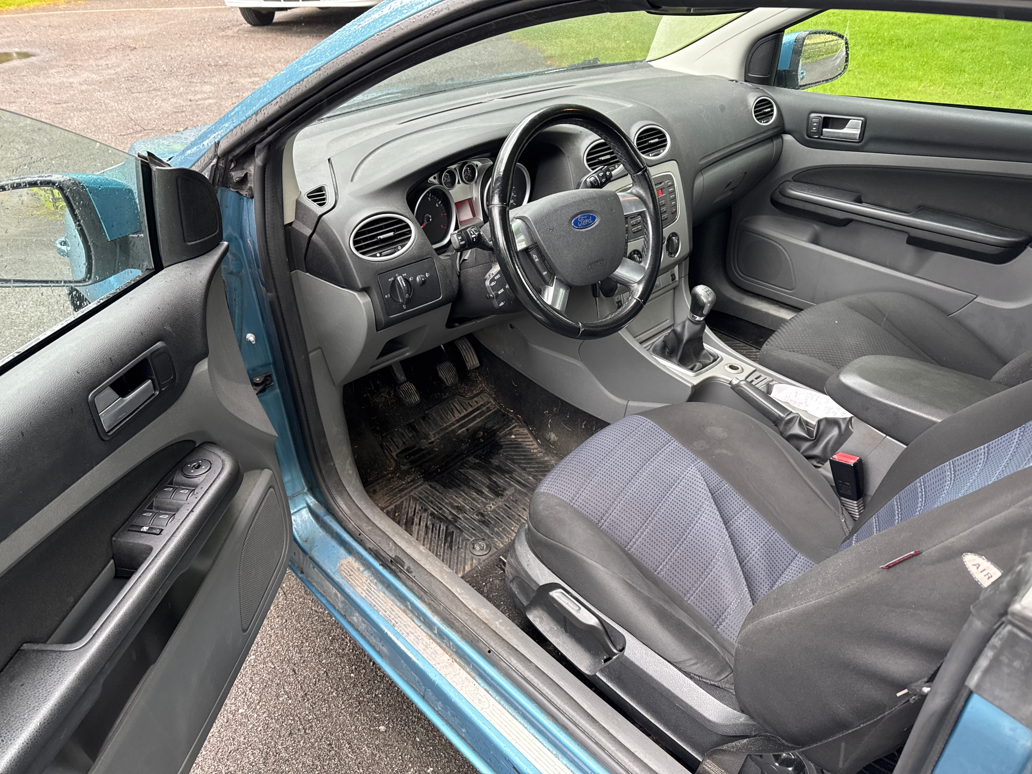 Ford Focus CC 1.6 Cab Trend 2010, photo 4/49