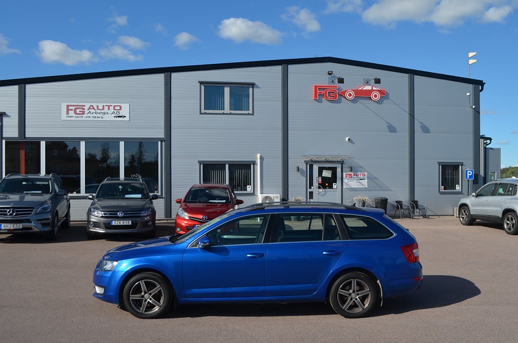 Skoda Octavia Kombi 1.6 TDI 4x4 Ambition 105 hk D-Värmare Drag