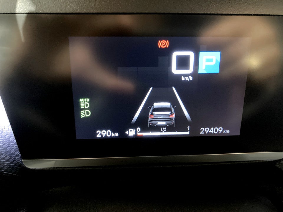Bild på Citroën C4-X Shine 1.2 PT 130hk Aut B-KAMERA CARPLAY
