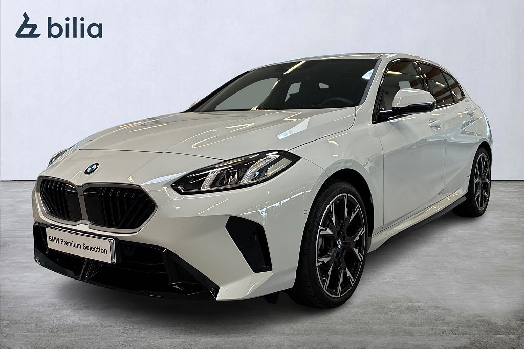 BMW 120 M Sport Panorama Rattvärme Backkamera Farthållare