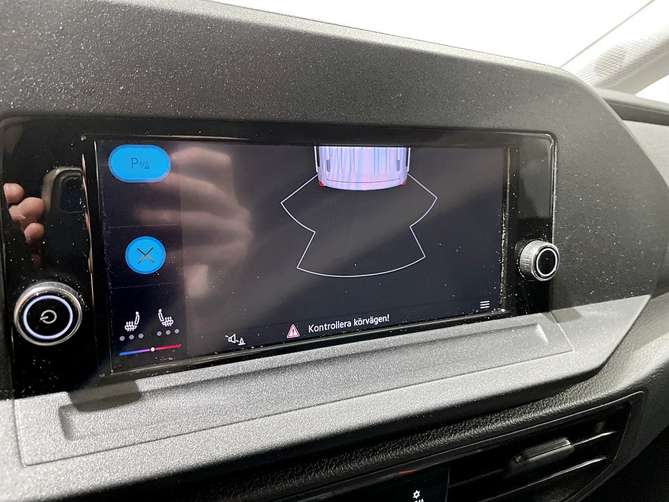 Bild på Volkswagen Caddy Maxi Cargo 1.5 TSI 114hk BACKSENSORER