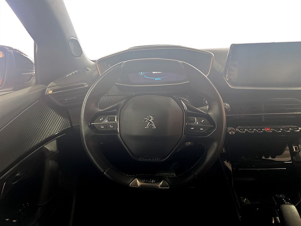 Bild på Peugeot E-2008 GT 50kWh 136hk Aut - B-KAMERA, CARPLAY