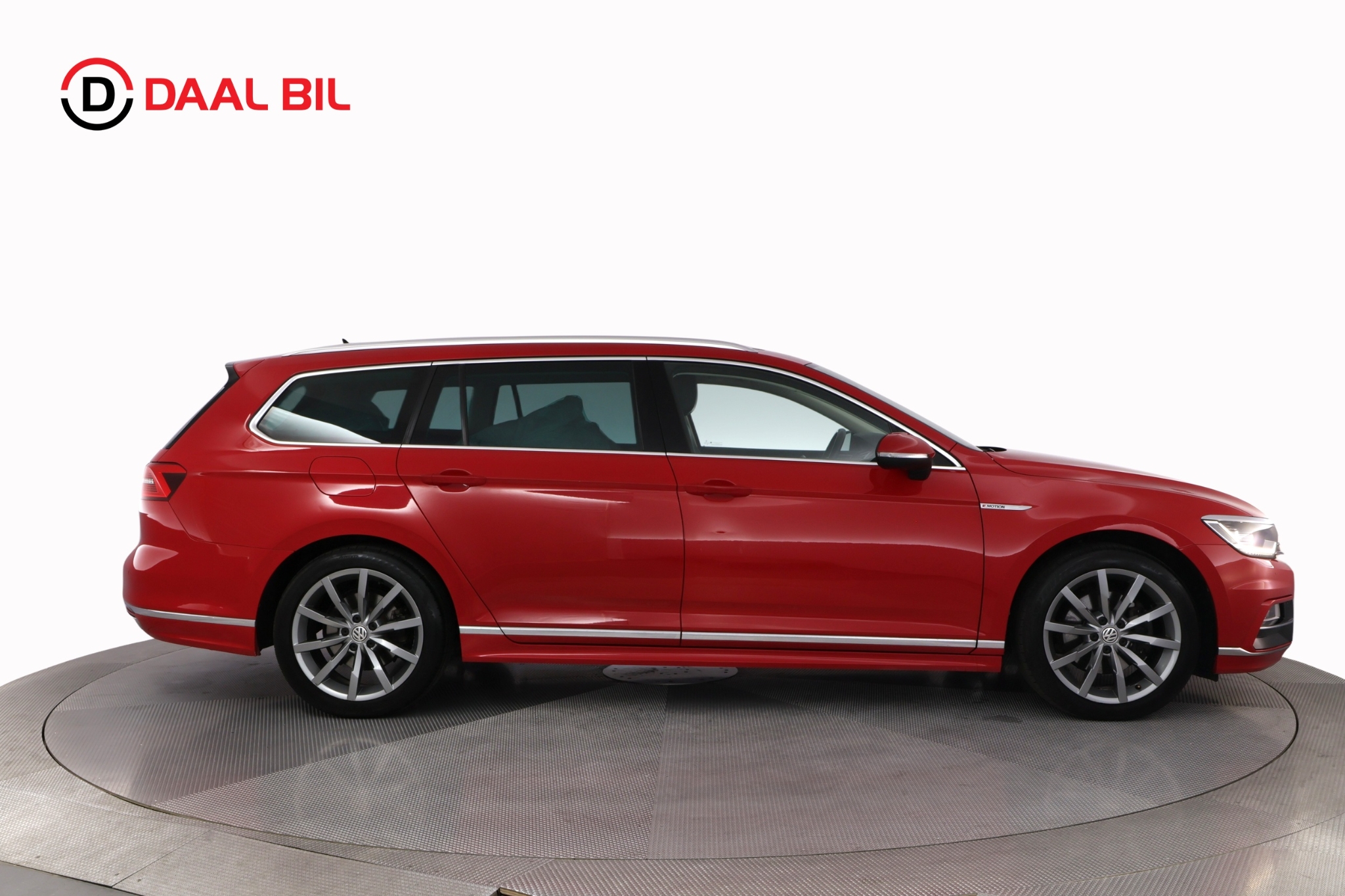 Volkswagen Passat 2017, kuva 5/55