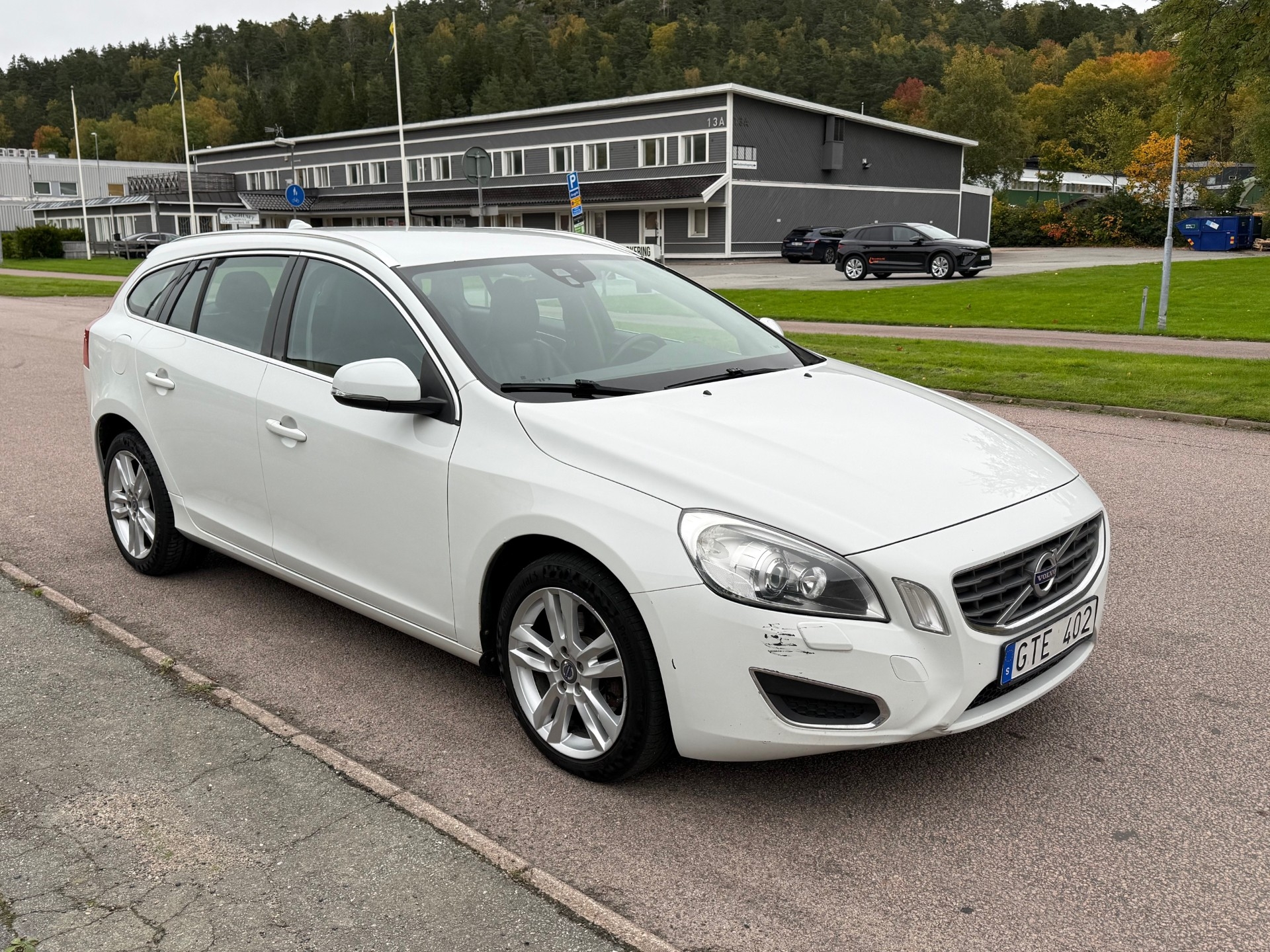 Volvo V60 Summum 2012, kuva 2/10