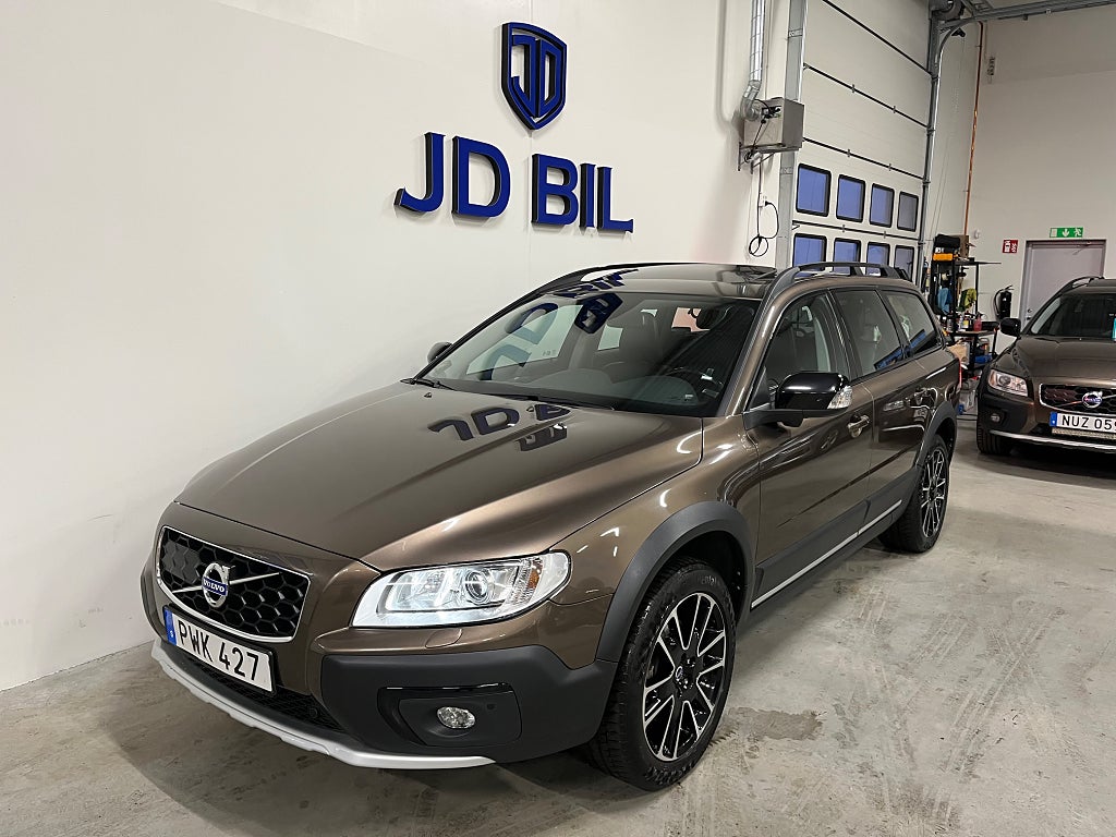Volvo XC70 D4 AWD Dynamic Edition Taklucka Blis Drag Navi 181hk 