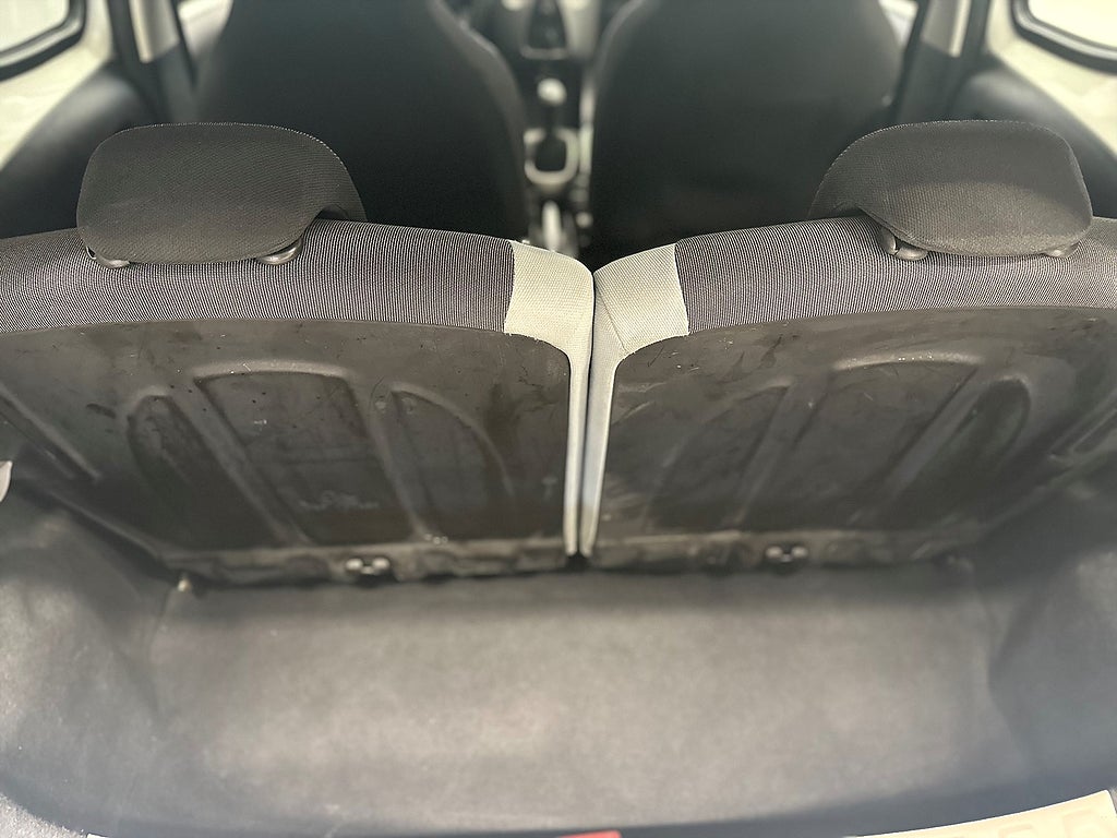 Toyota Aygo 5-dörrar 1.0 VVT-i, 69hk, 2015 X-PLAY Touch motorvärm
