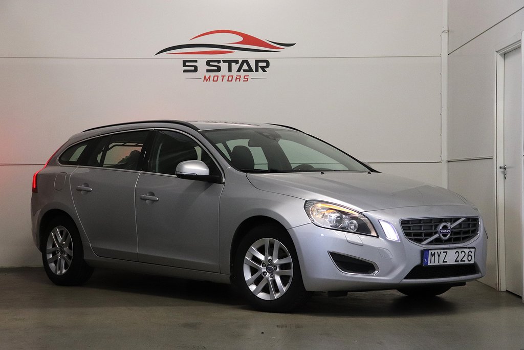 Volvo V60 D2 Momentum Euro 5 | Drag | P-sesnor | Bluetooth |